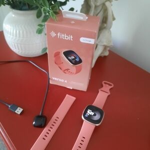 FitbitVersa 4
